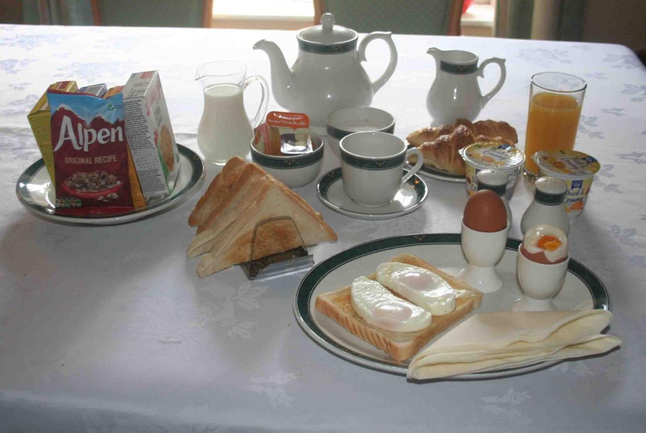 Coynant Farm Guesthouse - Farm Park Stay 斯旺西 外观 照片