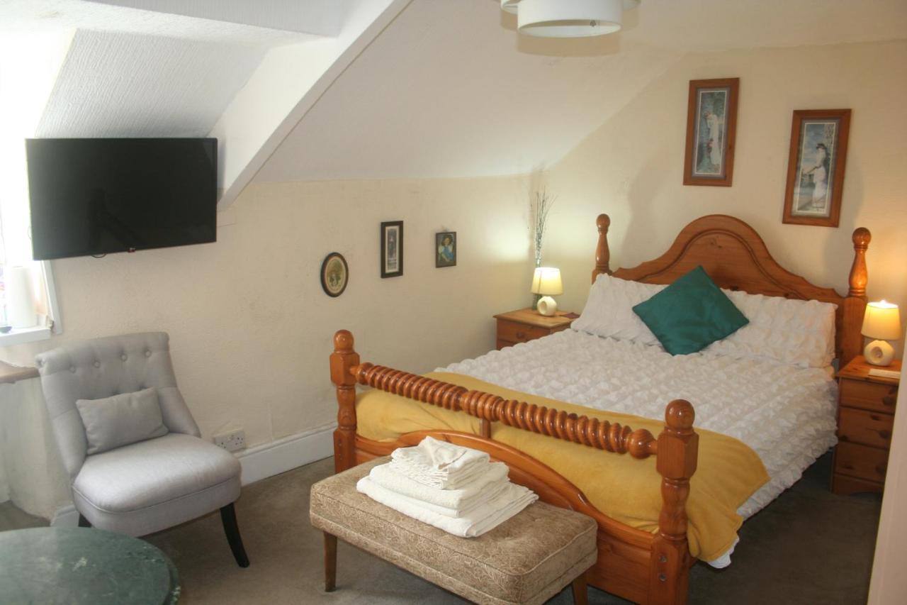 Coynant Farm Guesthouse - Farm Park Stay 斯旺西 外观 照片