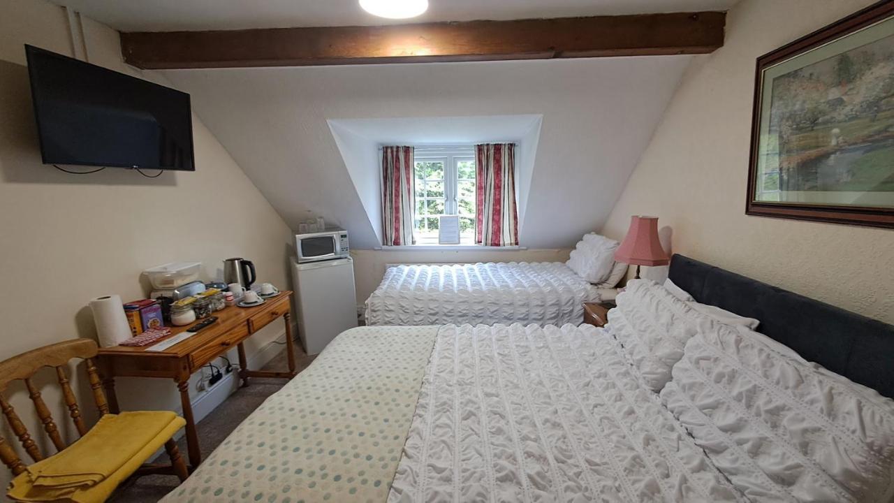 Coynant Farm Guesthouse - Farm Park Stay 斯旺西 外观 照片