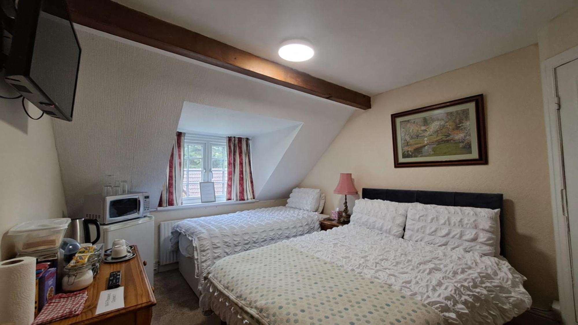 Coynant Farm Guesthouse - Farm Park Stay 斯旺西 客房 照片
